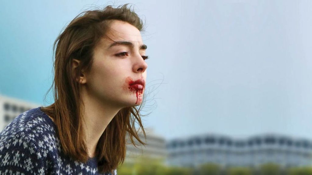 دانلود فیلم Raw 2016 ( خام ۲۰۱۶ ) با زیرنویس فارسی چسبیده
