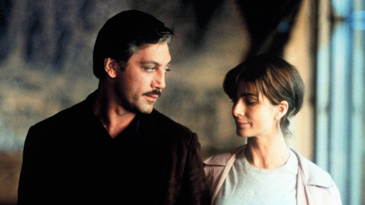 دانلود فیلم The Dancer Upstairs 2002 ( رقصنده طبقه بالا ) با زیرنویس فارسی چسبیده