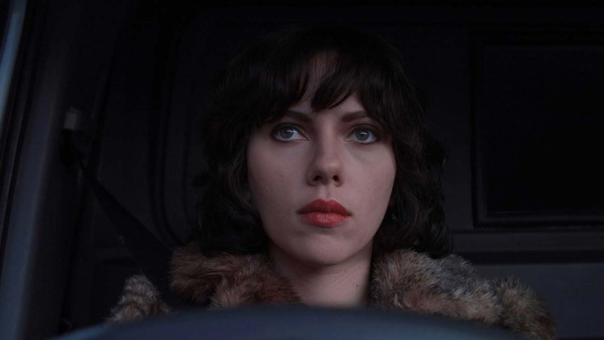 دانلود فیلم Under the Skin 2013 ( زیر پوست ۲۰۱۳ ) با زیرنویس فارسی چسبیده