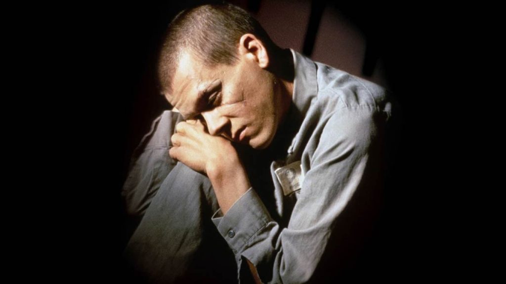 دانلود فیلم Murder in the First 1995 ( قتل عمد ۱۹۹۵ ) با زیرنویس فارسی چسبیده