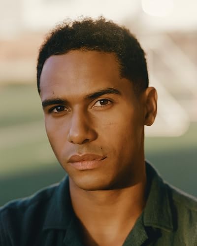 Elliot Knight