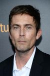 Desmond Harrington