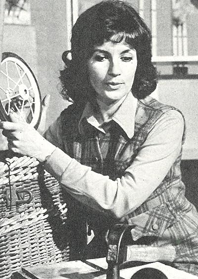 Lorraine Bayly
