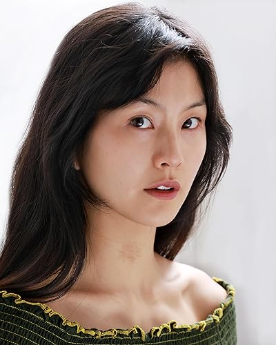 Esther Ming Li